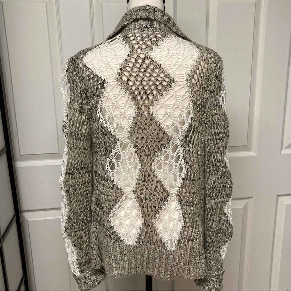 NWT Poof Dark Oatmeal/Ecru open crochet shrug / cardigan sweater, size MEDIUM - Picture 4 of 11